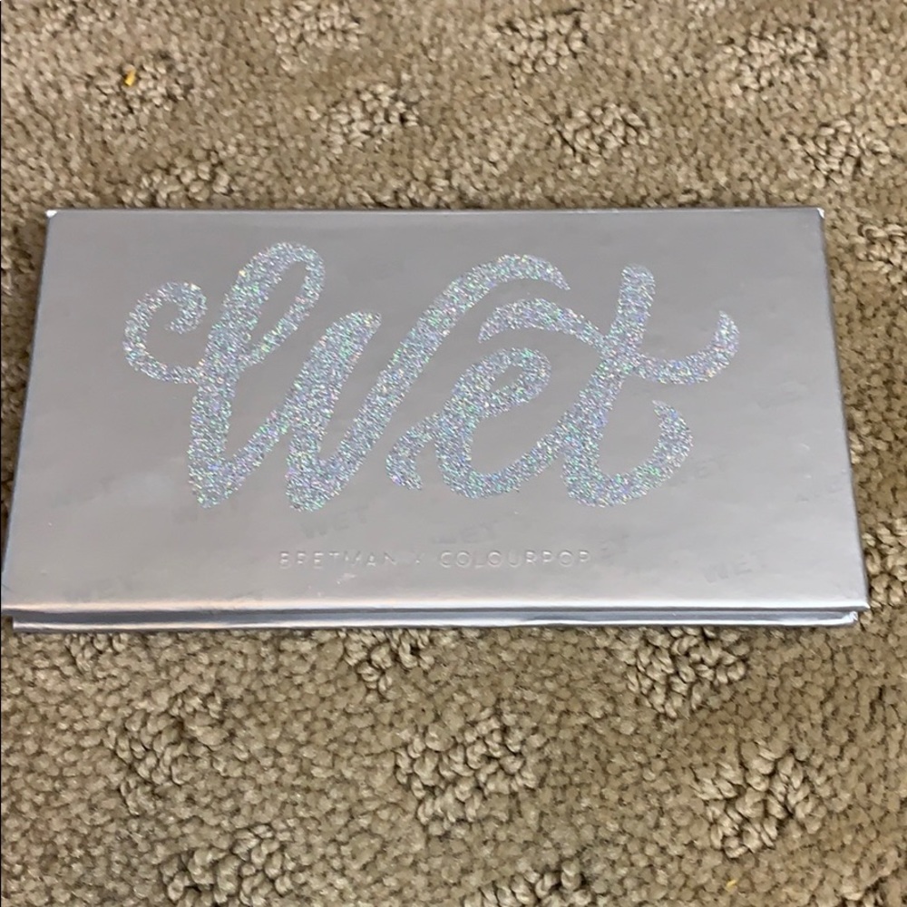 Colourpop eyeshadow palette
